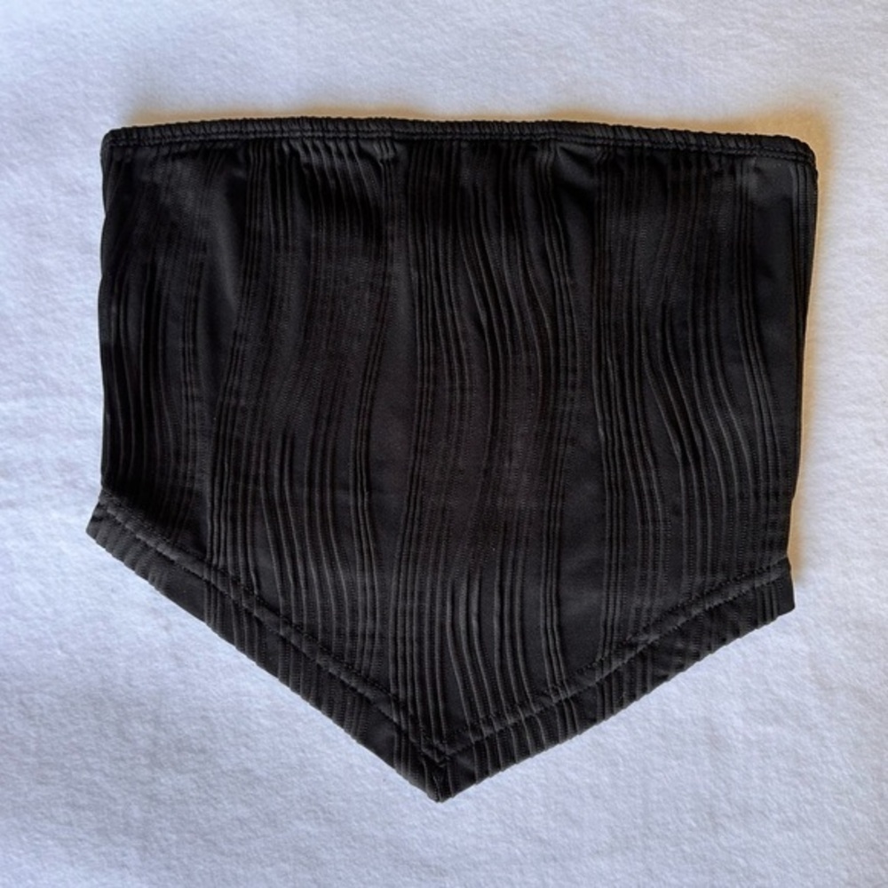 3/25$ SHEIN Women Mini Top, Pleated, Stretchable, Black, Size XS